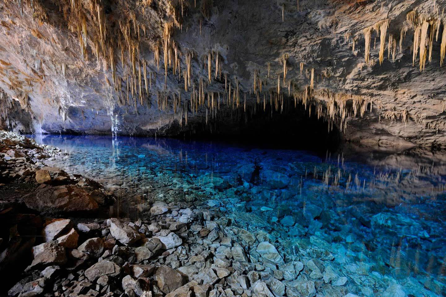 estalactitas en grutas