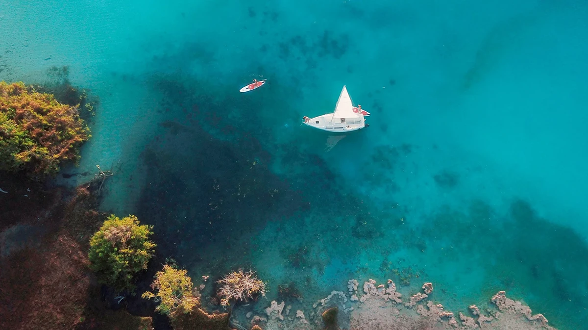 Catamaran in Bacalar