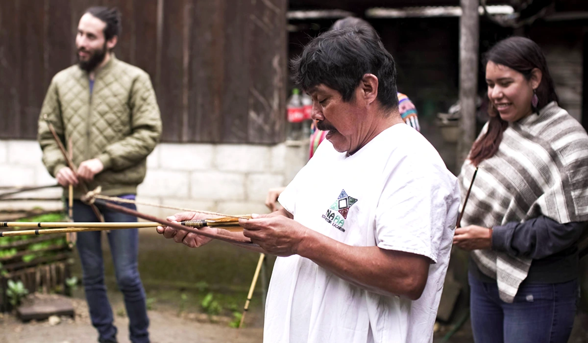 Lacandon bow and arrow workshop